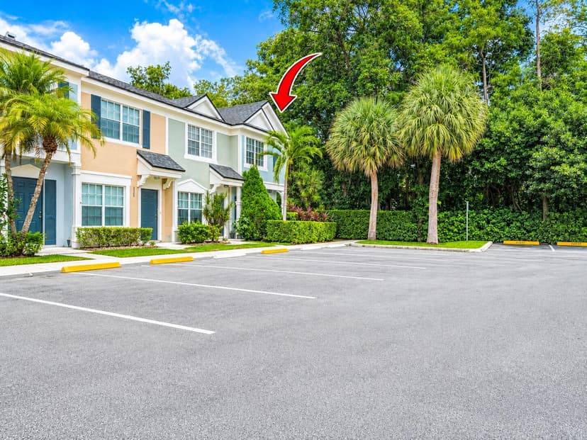 3373 CONFETTI Lane # 8, Margate FL 33063
