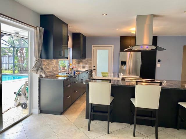 4116 Taft St, Hollywood FL 33021 - Hollywood, FL - Photo 3