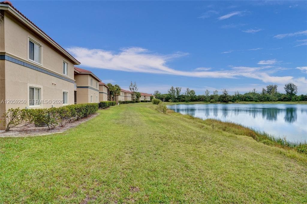 1169 Golden Lakes Blvd # 1123, West Palm Beach FL 33411 - West Palm Beach, FL - Photo 1