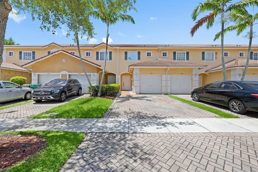 7929 Tuscany Dr, Tamarac FL 33321