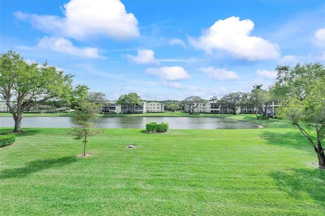 358 Dorset I # 358, Boca Raton FL 33434 - Boca Raton, FL - Photo 2