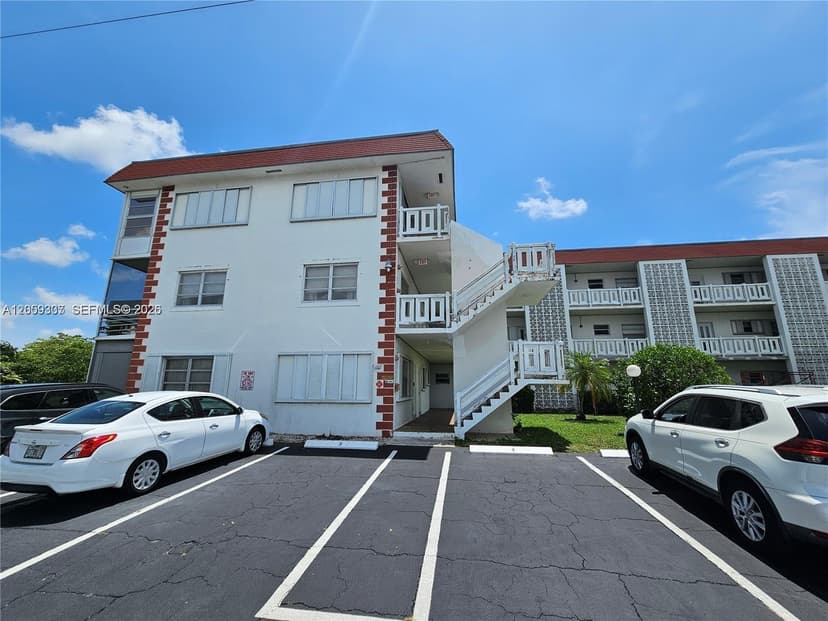 1490 NW 43rd Ave # 301, Lauderhill FL 33313