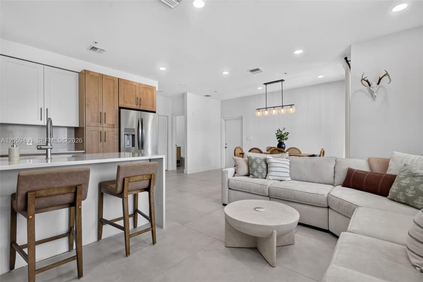 4301 SW 160th Ave # 202, Miramar FL 33027