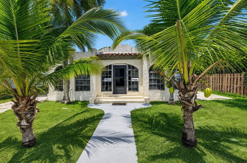 806 NE 2nd Avenue, Delray Beach FL 33444