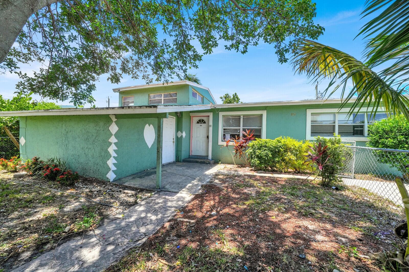 111 Ocean Parkway, Boynton Beach FL 33435 - Boynton Beach, FL - Photo 1
