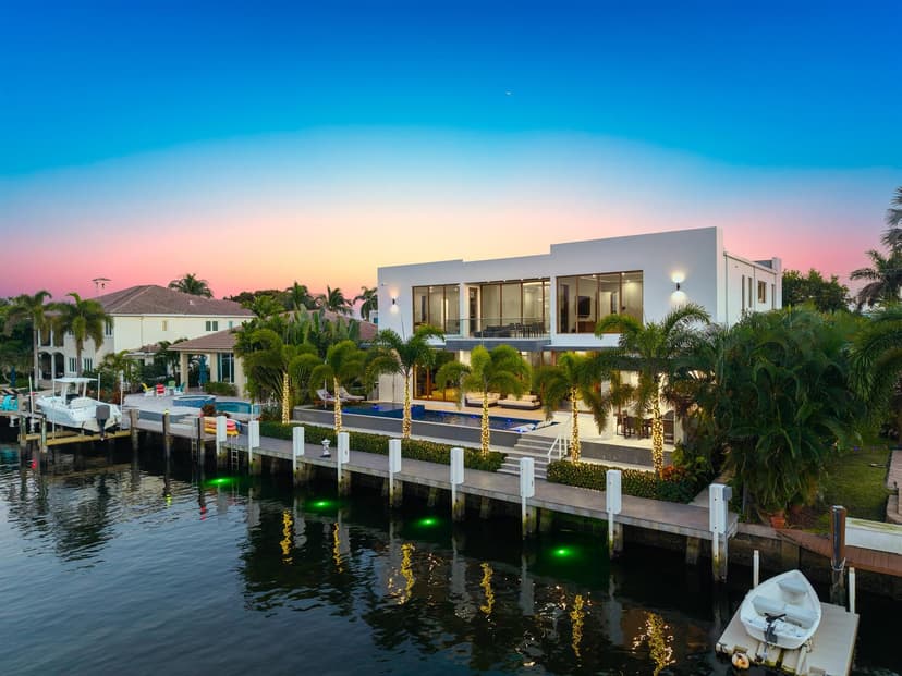 2631 NE 48TH Court, Lighthouse Point FL 33064