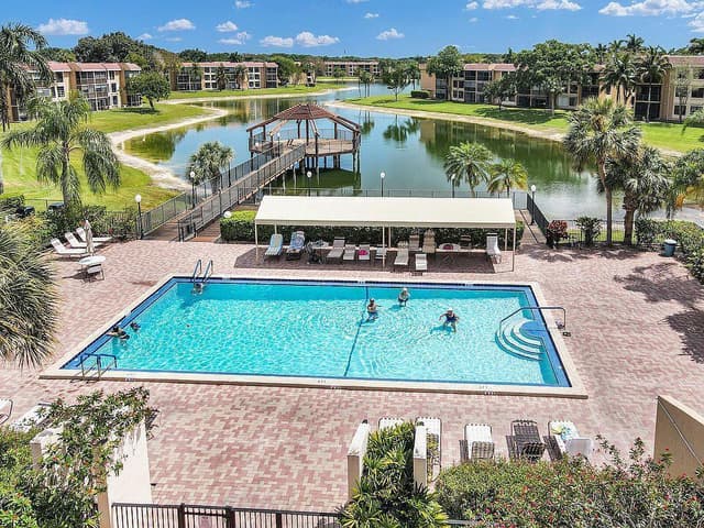 6700 ROYAL PALM Boulevard # 203D, Margate FL 33063 - Margate, FL - Photo 3