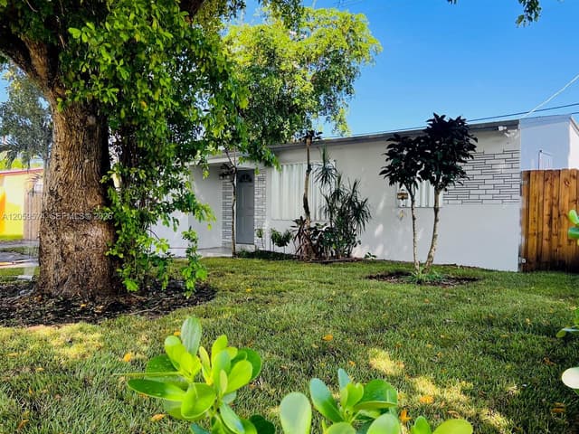 2616 NE 12th Ter, Pompano Beach FL 33064 - Pompano Beach, FL - Photo 3