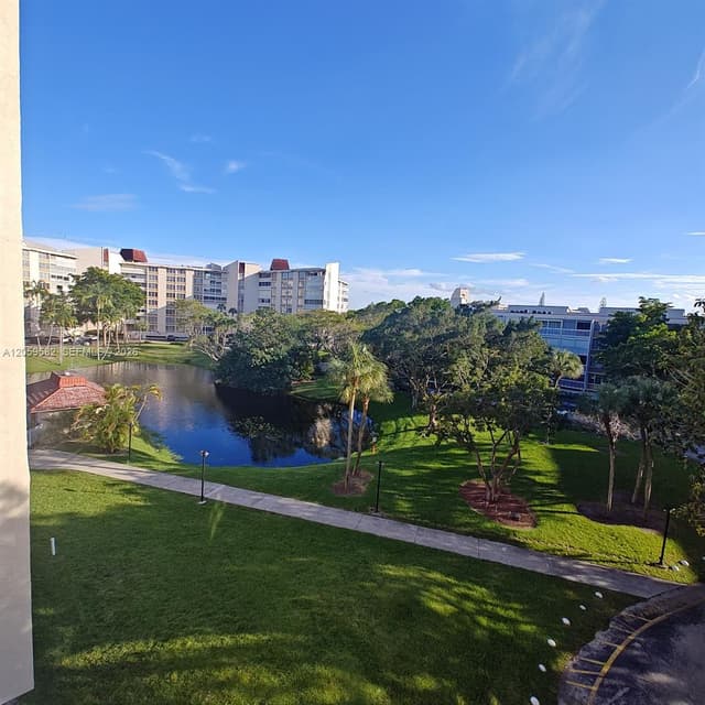 7051 Environ Blvd # 433, Lauderhill FL 33319 - Lauderhill, FL - Photo 2