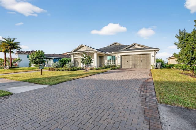 799 Hookline Circle, Loxahatchee FL 33470 - Loxahatchee, FL - Photo 3