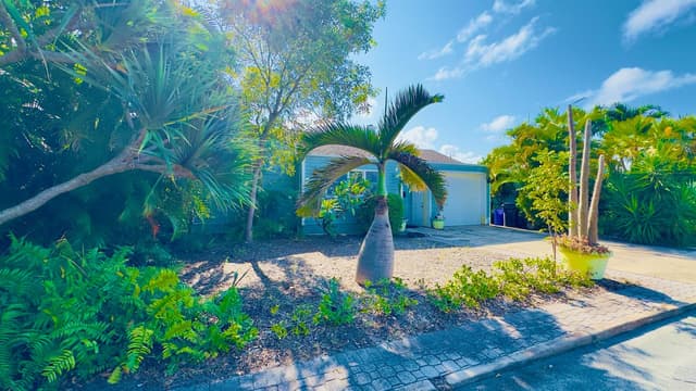 715 N PALMWAY, FL 33460 - Photo 3