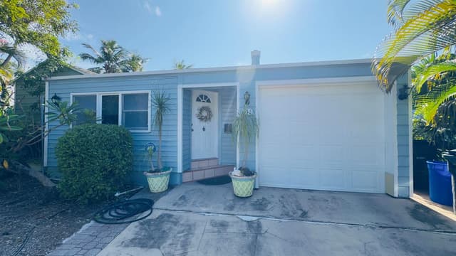 715 N PALMWAY, FL 33460 - Photo 4