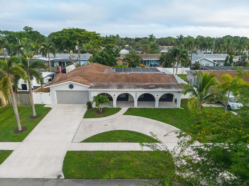 4421 NW 2ND Court, Coconut Creek FL 33066