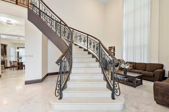 18825 N Bay Rd, Sunny Isles Beach FL 33160 - Sunny Isles Beach, FL - Photo 2