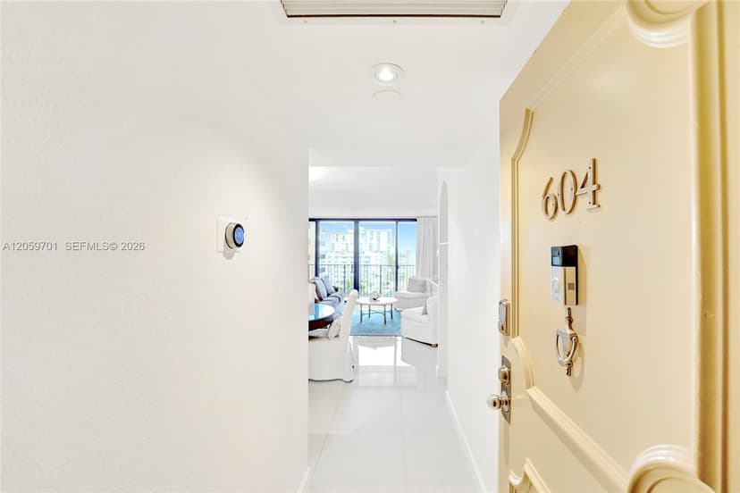 2201 S Ocean Dr # 604, Hollywood FL 33019