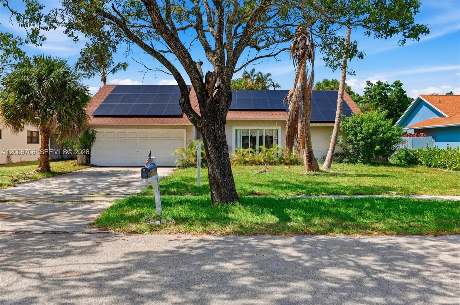 1419 Hummingbird Dr, Delray Beach FL 33444