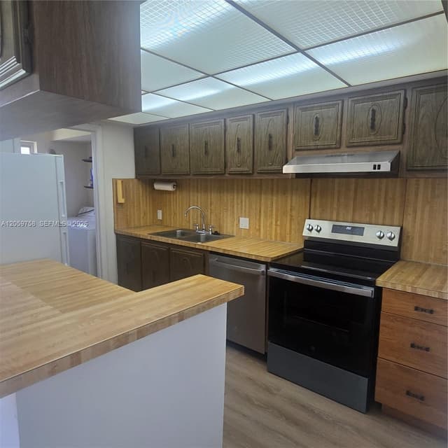 8401 SW 107 # 312E, Miami FL 33173 - Miami, FL - Photo 5