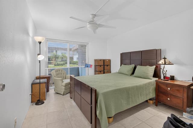 65 Saxony B, Delray Beach FL 33446 - Delray Beach, FL - Photo 3
