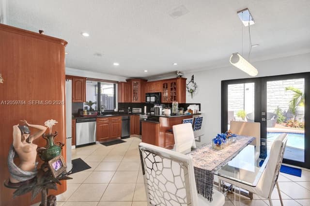 2711 SW 117th Ct, Miami FL 33175 - Miami, FL - Photo 6