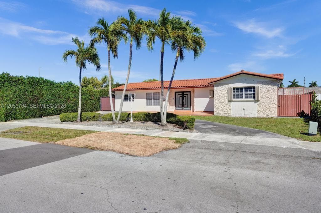 2711 SW 117th Ct, Miami FL 33175 - Miami, FL - Photo 1
