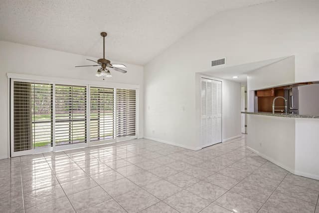 14 Vía De Casas Sur # 103, Boynton Beach FL 33426 - Boynton Beach, FL - Photo 6
