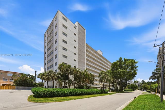 2555 NE 11 Street # 510, Fort Lauderdale FL 33304 - Fort Lauderdale, FL - Photo 2