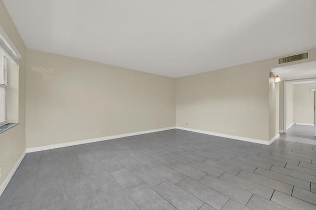 742 Normandy P, Delray Beach FL 33484 - Delray Beach, FL - Photo 6