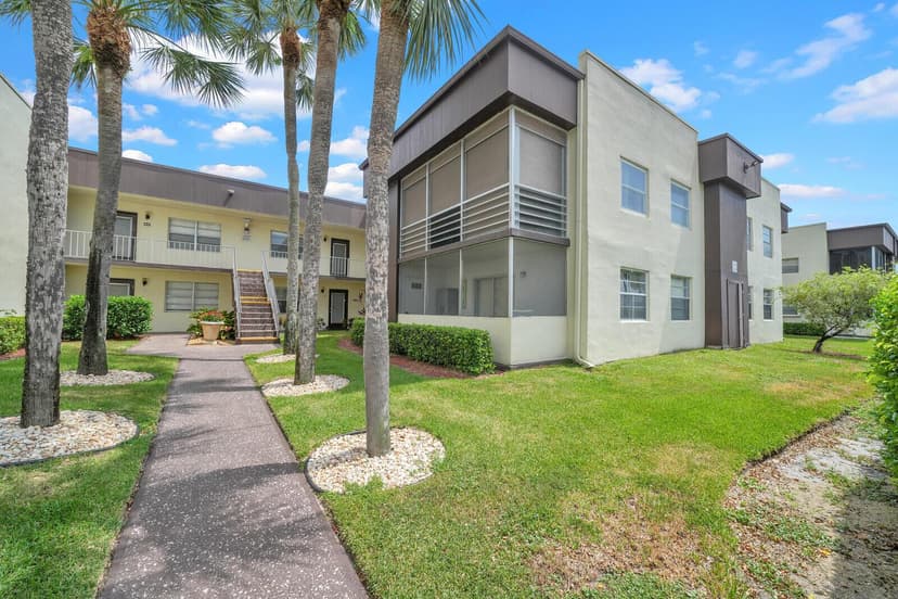 742 Normandy P, Delray Beach FL 33484