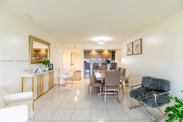 1508 S WHITEHALL # 206, Davie FL 33324 - Davie, FL - Photo 2