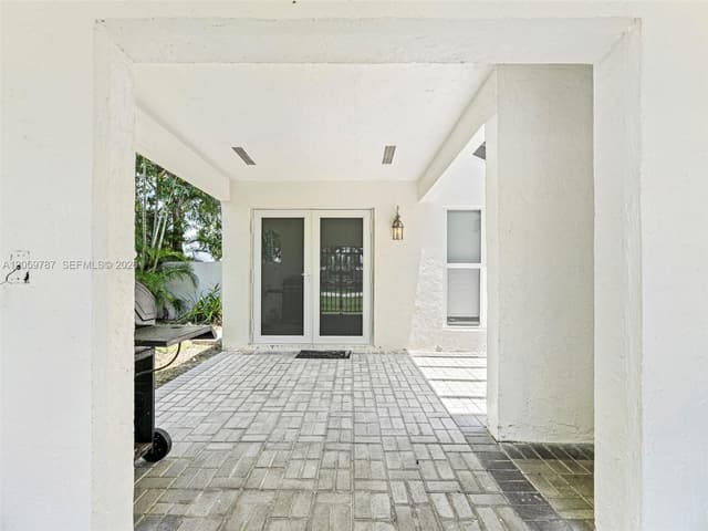 15491 SW 153rd St, Miami FL 33187 - Miami, FL - Photo 6