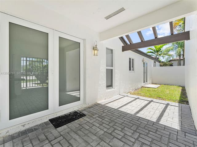 15491 SW 153rd St, Miami FL 33187 - Miami, FL - Photo 7
