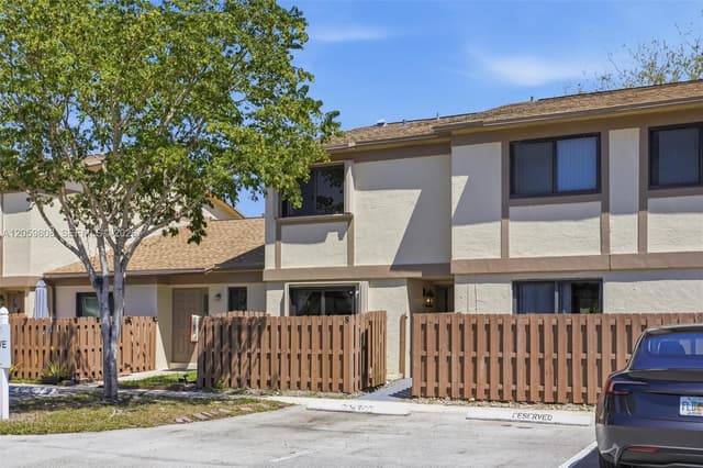 2950 NW 106th Ave # 8, Sunrise FL 33322 - Sunrise, FL - Photo 3