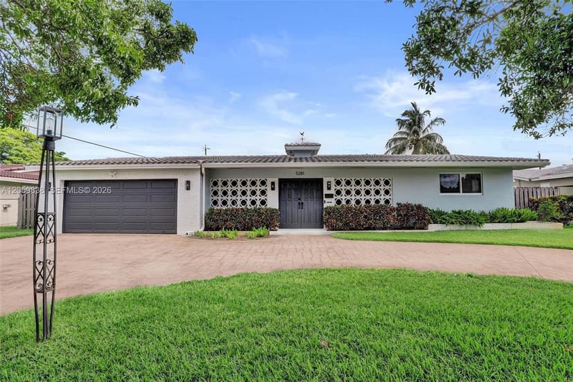 5281 SW 4th CT, Plantation FL 33317