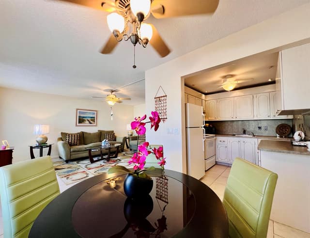 171 Chatham I, West Palm Beach FL 33417 - West Palm Beach, FL - Photo 2
