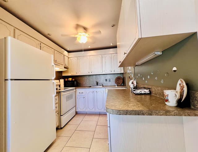 171 Chatham I, West Palm Beach FL 33417 - West Palm Beach, FL - Photo 3