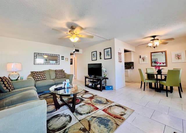171 Chatham I, West Palm Beach FL 33417 - West Palm Beach, FL - Photo 5