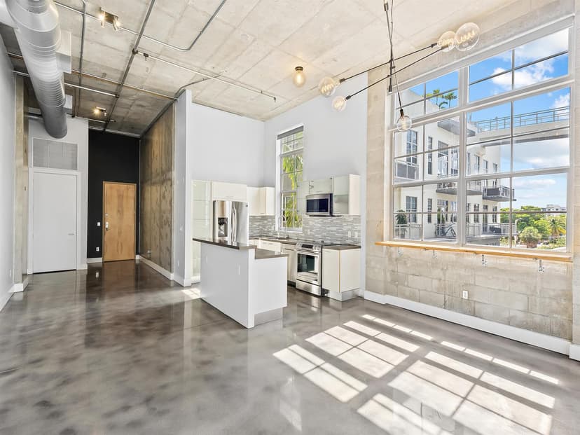 434 NW 1st Avenue # 305, Fort Lauderdale FL 33301