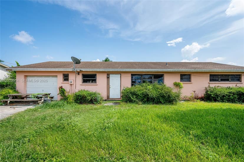 822 NW 15th St, Homestead FL 33030