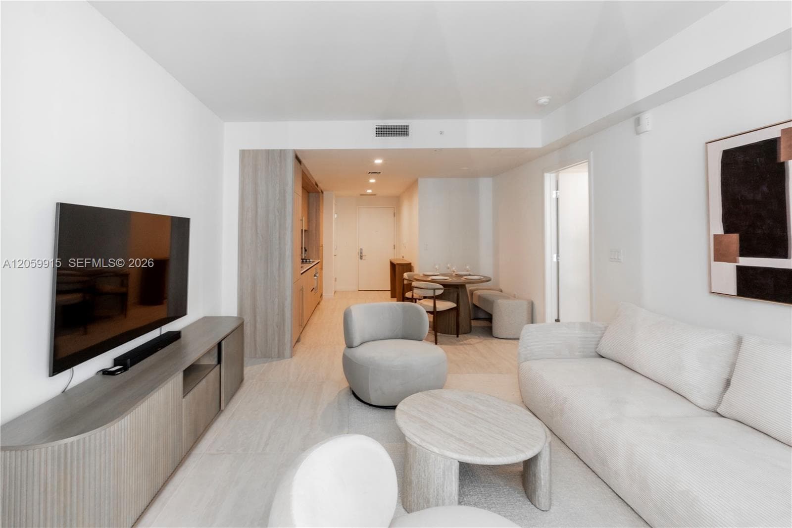 77 SE 5th St # 1910, Miami FL 33131