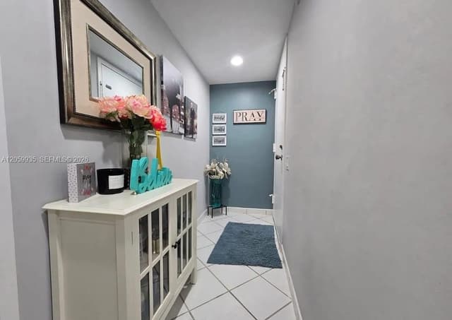 1103 Bahama Bnd # H2, Coconut Creek FL 33066 - Coconut Creek, FL - Photo 4