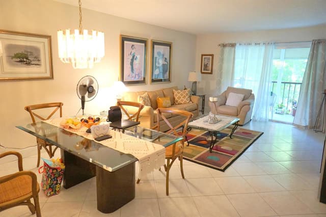 7286 HUNTINGTON Lane # 306, Delray Beach FL 33446 - Delray Beach, FL - Photo 2