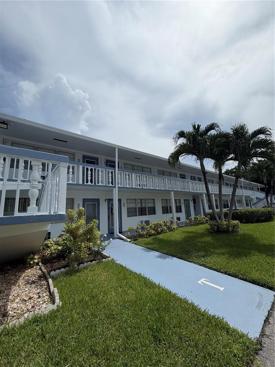 421 Tilford T # 421, Deerfield Beach FL 33442 - Deerfield Beach, FL - Photo 1