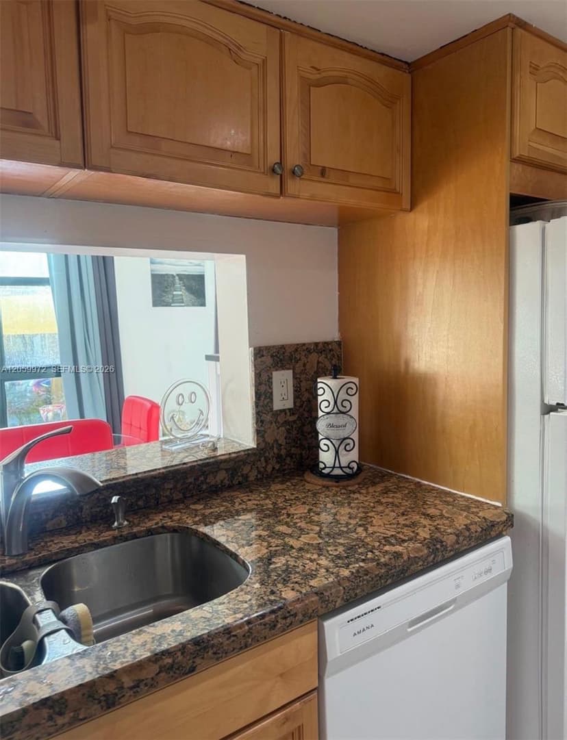 11800 SW 18th St # 4, Miami FL 33175