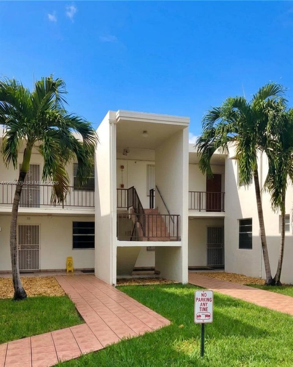 8990 SW 24th St # 19, Miami FL 33165 - Miami, FL - Photo 1