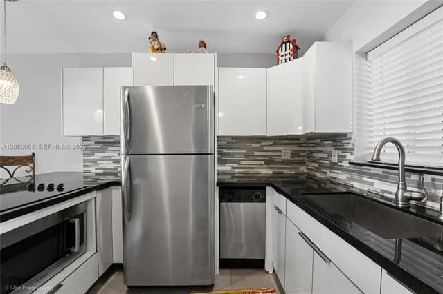 3536 NE 168th St # 206, North Miami Beach FL 33160 - North Miami Beach, FL - Photo 2