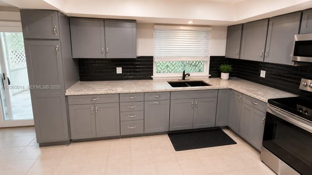 6221 SW 4th St, Margate FL 33068 - Margate, FL - Photo 7