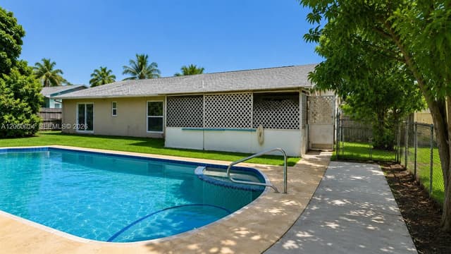 6221 SW 4th St, Margate FL 33068 - Margate, FL - Photo 4