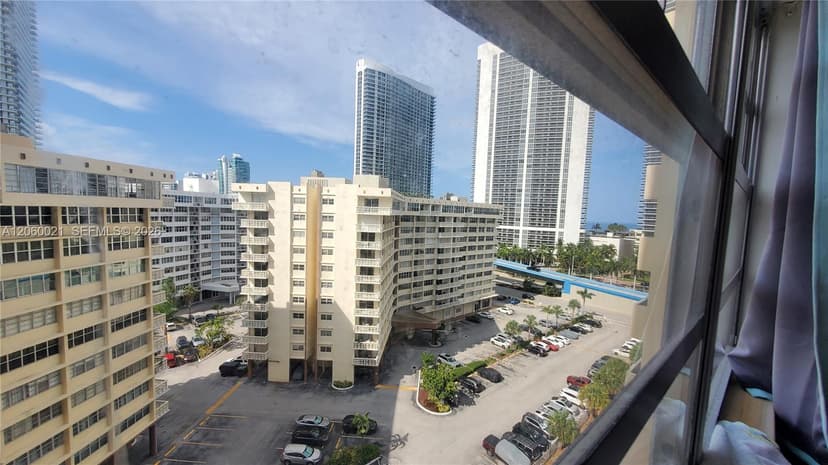 1833 S Ocean Dr # 1103, Hallandale Beach FL 33009
