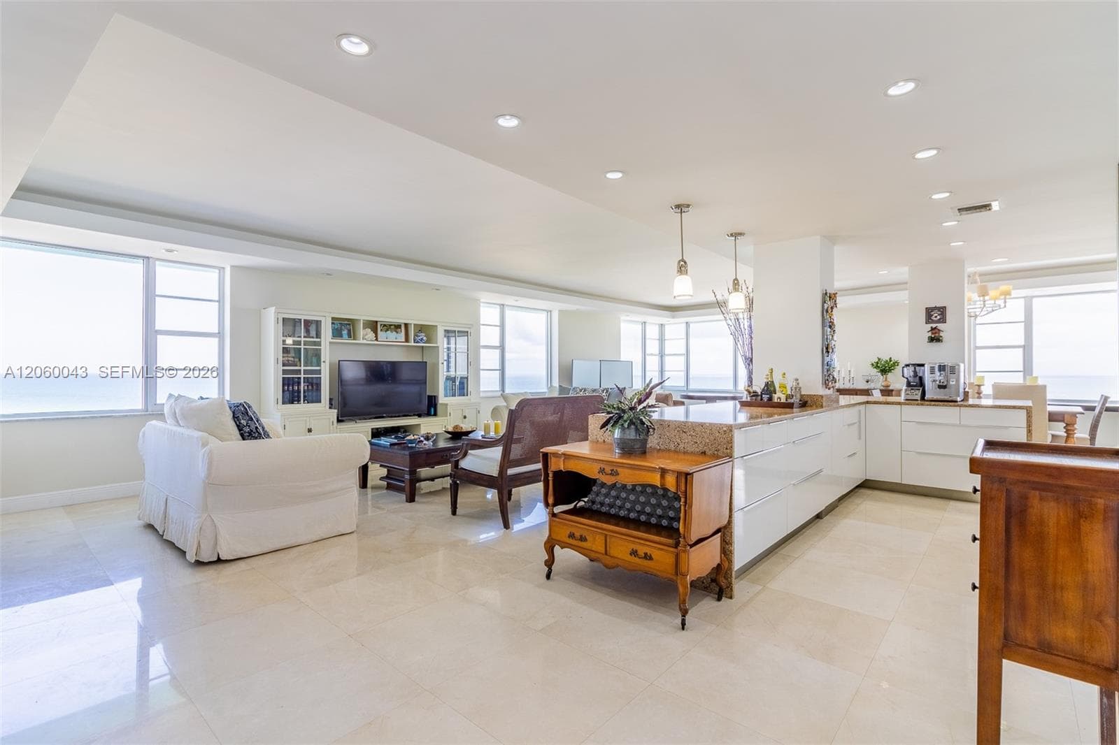 5255 Collins Ave # 11E, Miami Beach FL 33140