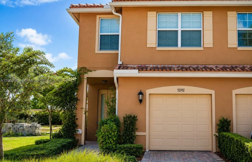 5292 Palm Colony Dr, Lake Worth FL 33463